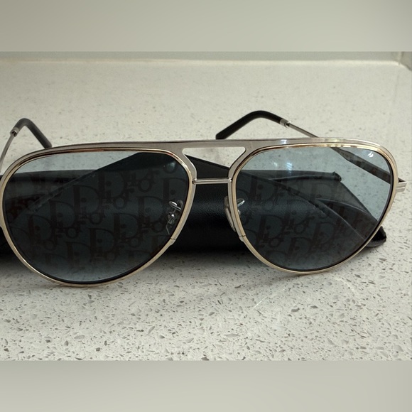 DIOR ESSENTIAL A2U SUNGLASSES OBLIQUE MIRROR main image 4